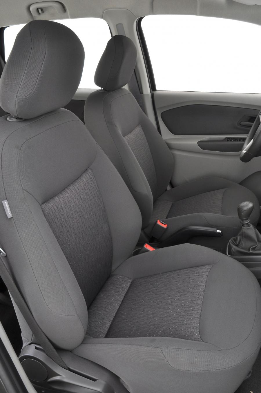 Интерьер Chevrolet Spin 2012 года  (фото 17 из 21)